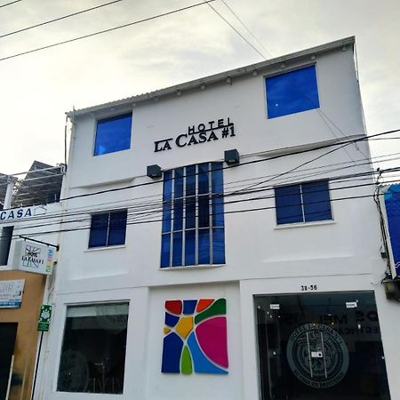 Hotel La Casa 1 Монтерия Экстерьер фото