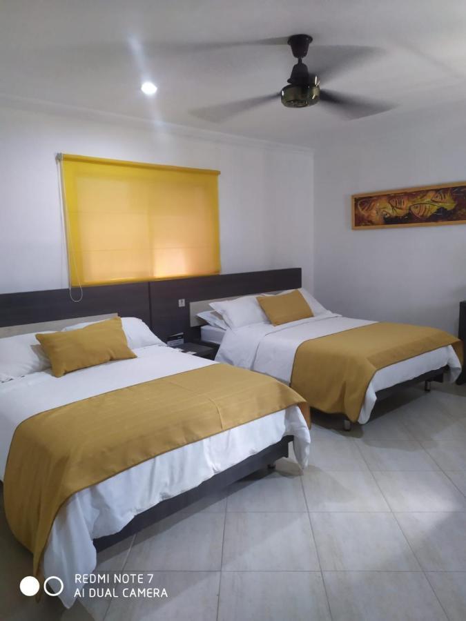 Hotel La Casa 1 Монтерия Экстерьер фото