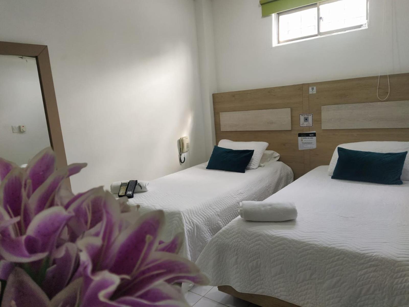 Hotel La Casa 1 Монтерия Экстерьер фото