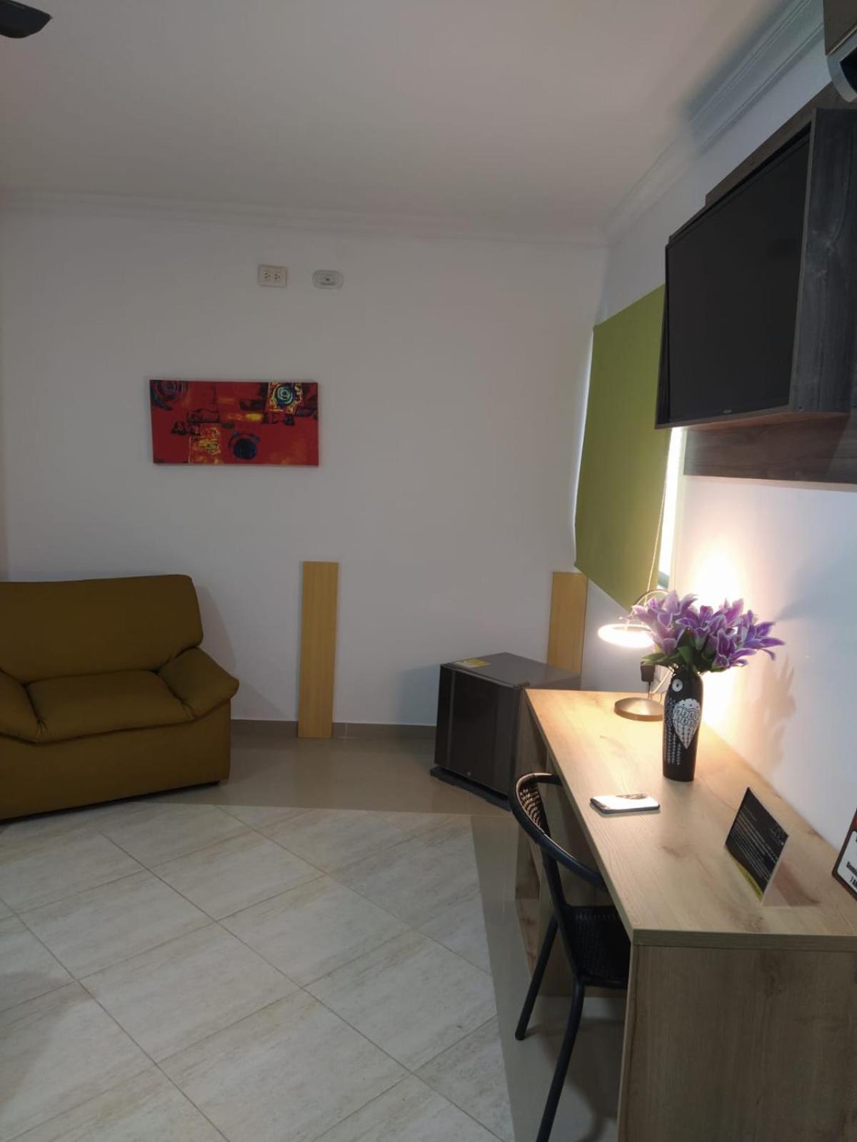 Hotel La Casa 1 Монтерия Экстерьер фото